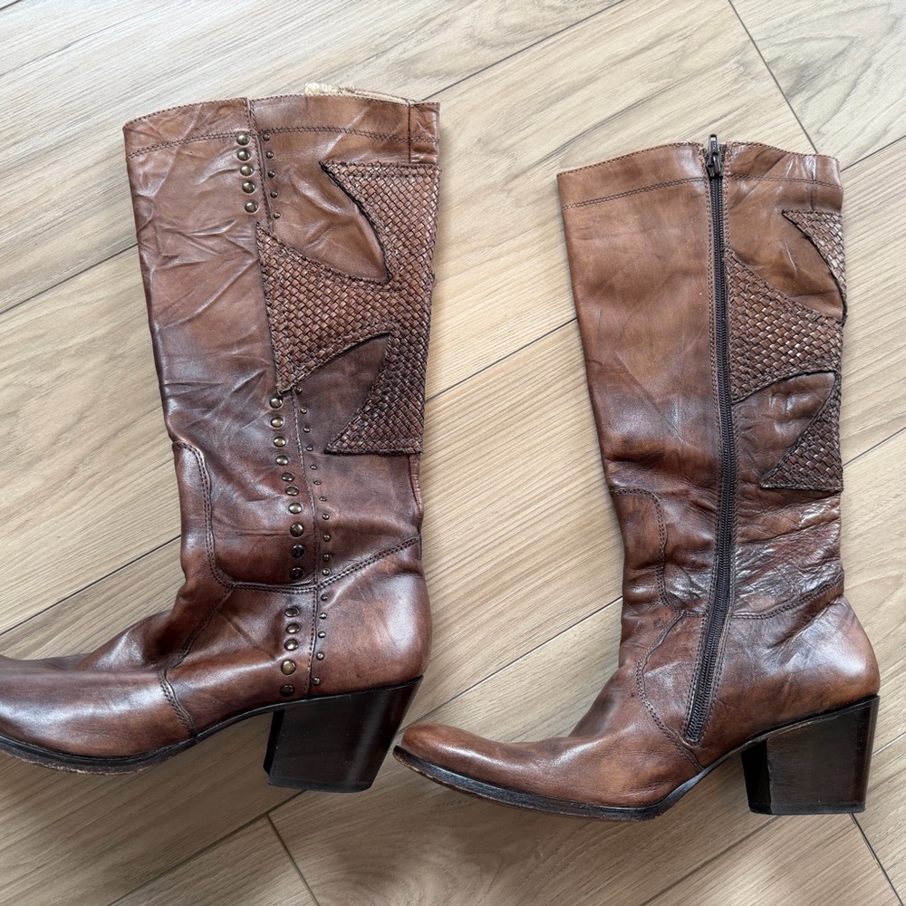 Mark Nason Siren Vero Cuoio Brown Woven Cross Leather Zip Up Heeled Boots Sz 9